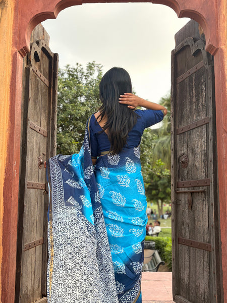 Aqua Print Cotton MulMul Saree with Zari Border