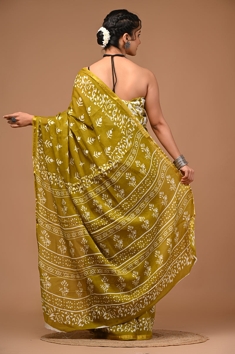 Lovwear Aarohi Premium Cotton MulMul Saree with Rich Zari Border - Pleats & Full Length View