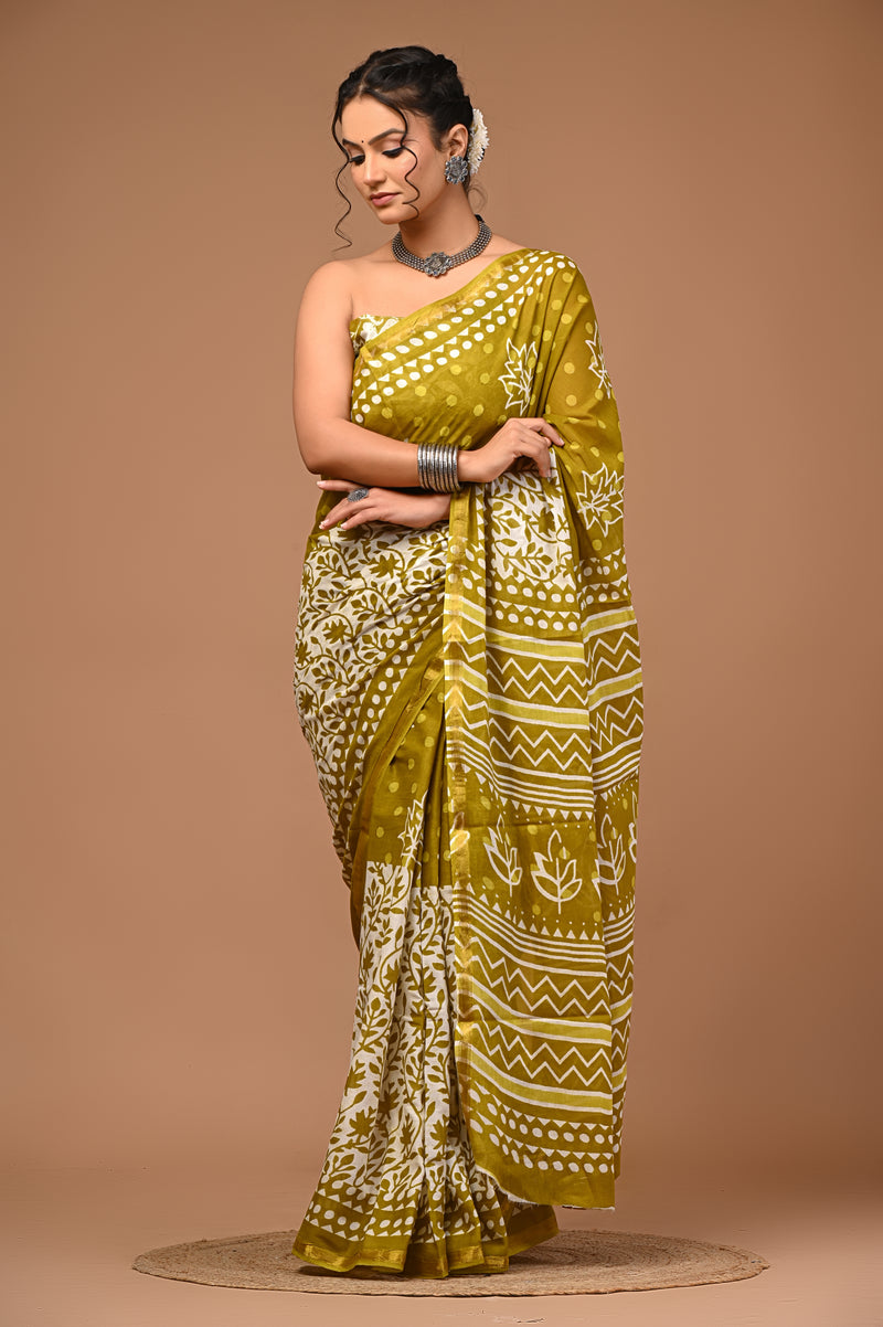 Lovwear Myra Cotton MulMul Saree with Elegant Zari Border - Fabric Texture View