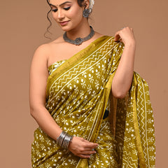 Lovwear Kiara Premium Hand Block Print Cotton MulMul Saree with Zari Border - Fabric Texture View