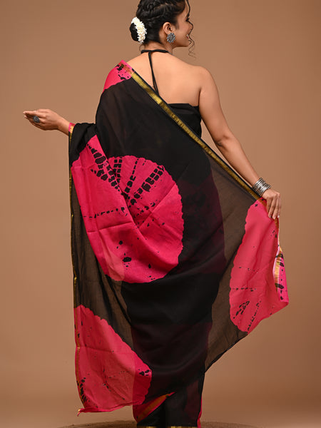 Lovwear Siya Black & Rani Pink Cotton Mulmul Saree with Elegant Zari Border - Front View