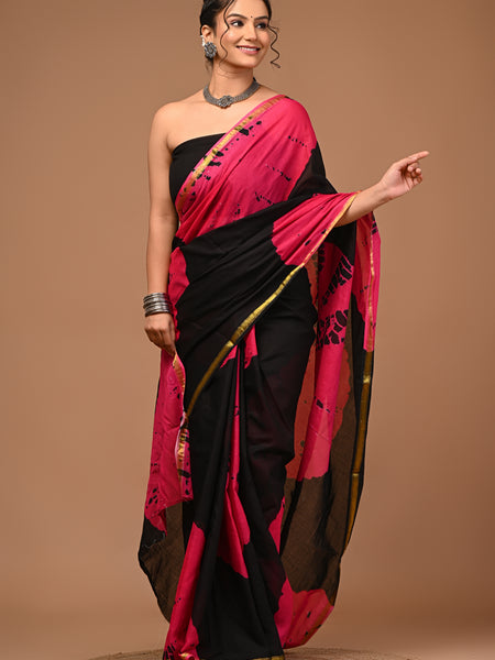 Lovwear Siya Black & Rani Pink Cotton Mulmul Saree with Elegant Zari Border - Pallu & Border Detail View