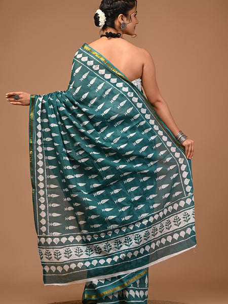Lovwear Green Fish Motif Cotton MulMul Saree with Zari Border - Front View