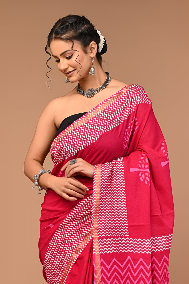 Lovwear Pink White Tree Cotton MulMul Saree with Zari Border - Fabric Texture View