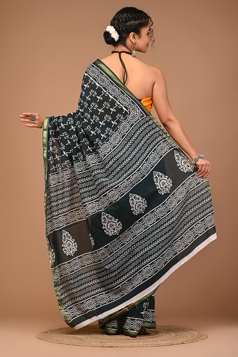 Lovwear Green V-Shape Geometric Cotton MulMul Saree with Zari Border - Front View