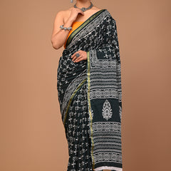 Lovwear Green V-Shape Geometric Cotton MulMul Saree with Zari Border - Pallu & Border Detail View