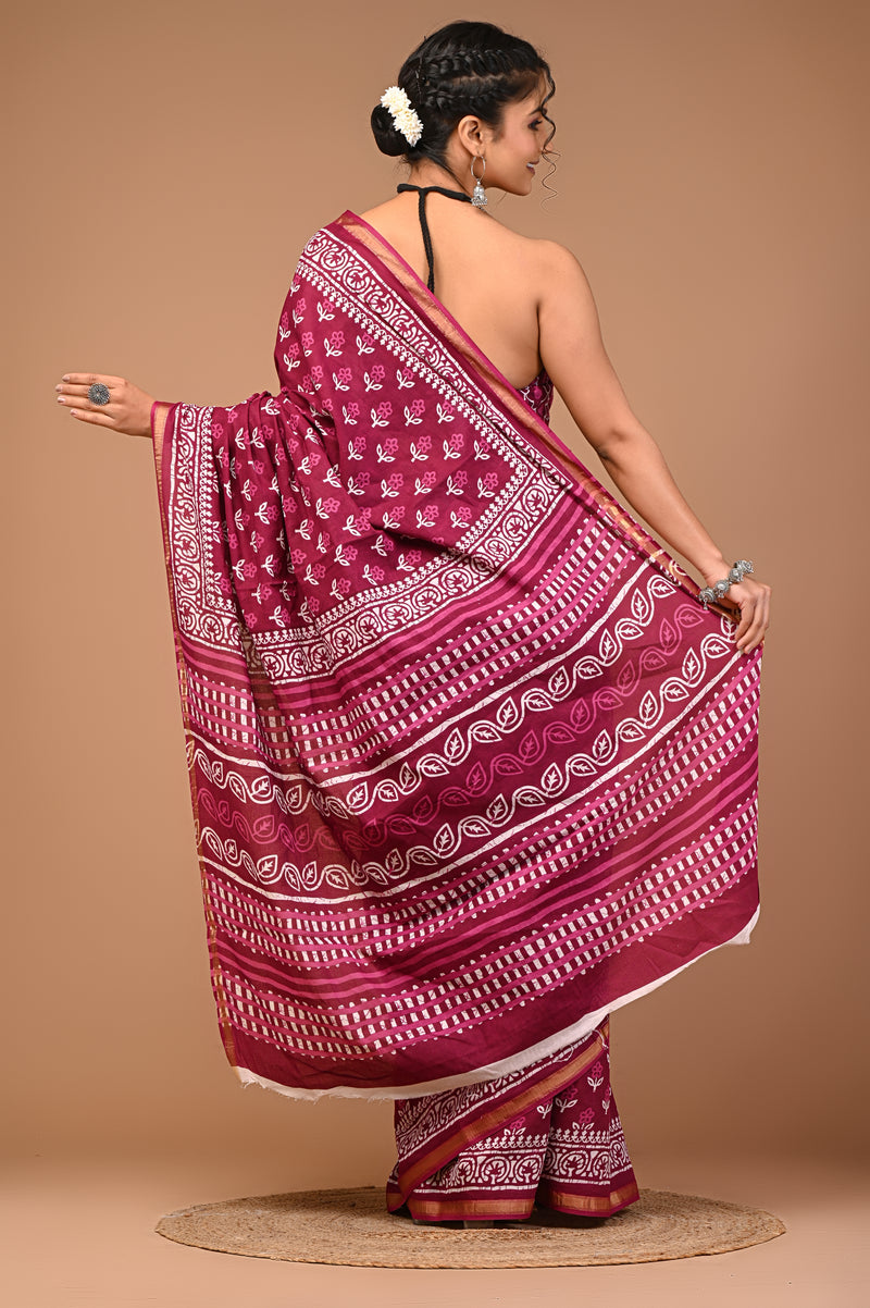 Lovwear Purple V-Shape Geometric Cotton MulMul Saree with Zari Border - Front View