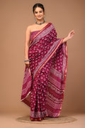 Lovwear Purple V-Shape Geometric Cotton MulMul Saree with Zari Border