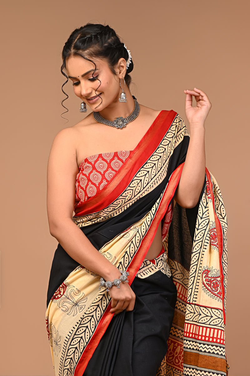 Lovwear Black Multi Ethnic Motif Cotton MulMul Saree with Zari Border - Fabric Texture View