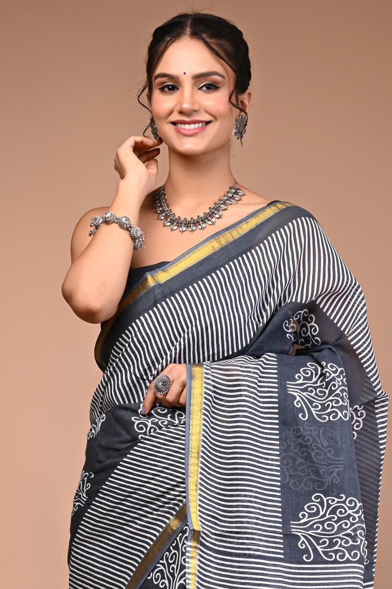 Lovwear Grey Angoor Vine Cotton MulMul Saree with Zari Border - Fabric Texture View