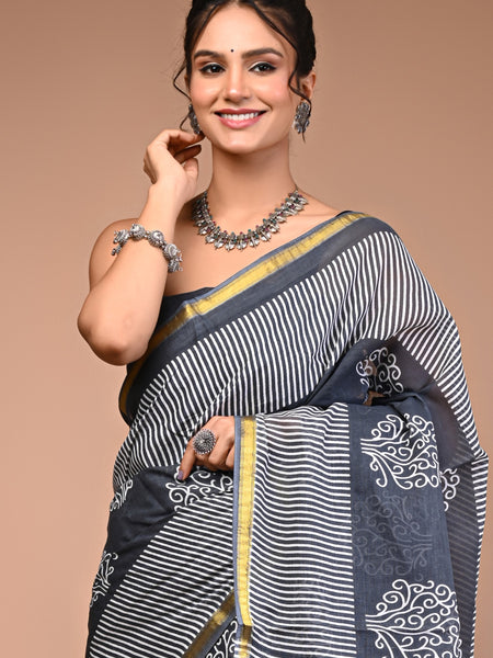 Lovwear Grey Angoor Vine Cotton MulMul Saree with Zari Border - Fabric Texture View