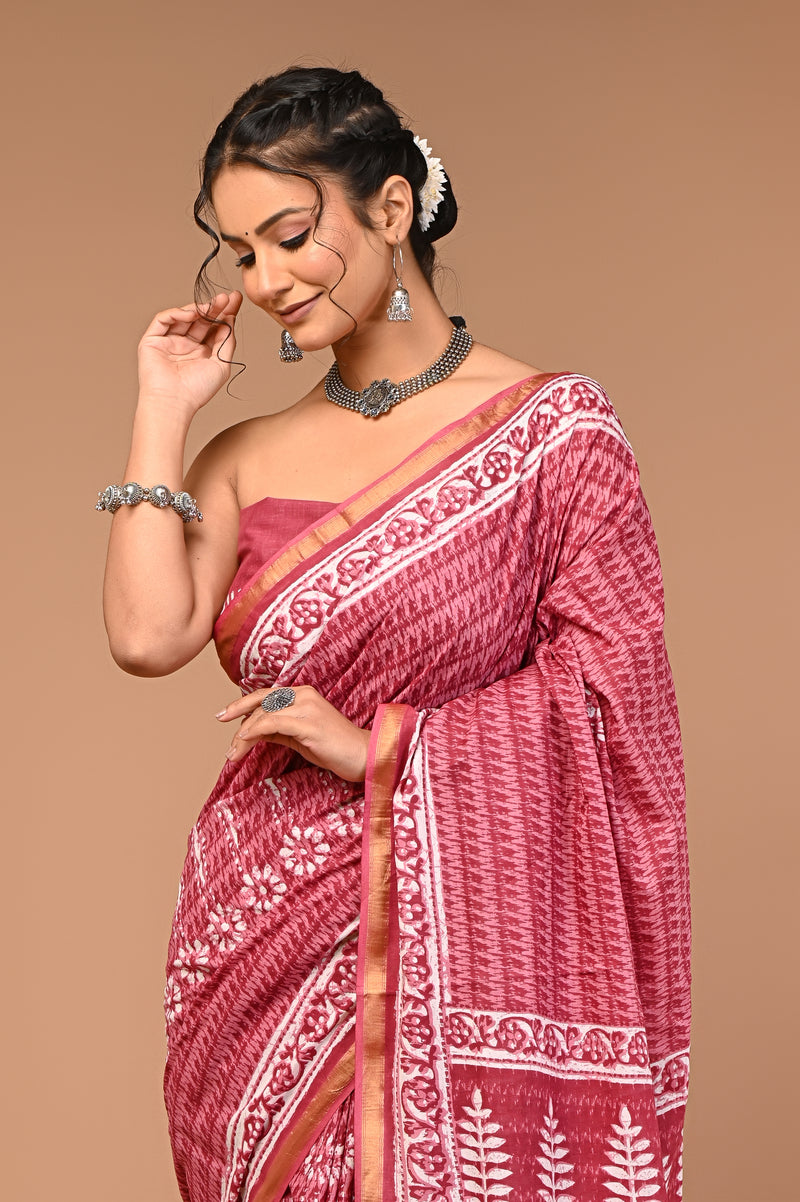 Lovwear Pink Putai Print Cotton MulMul Saree with Zari Border - Fabric Texture View
