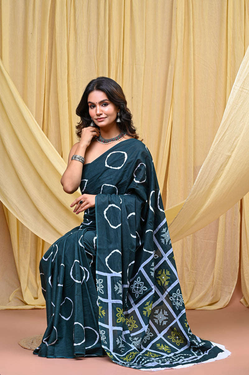 Women's Green Gola Circular Motif Pure Cotton Mulmul Saree - Front View