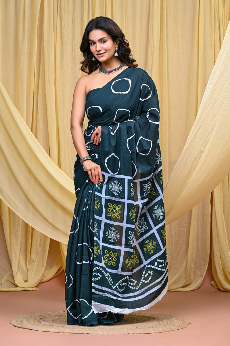 Women's Green Gola Circular Motif Pure Cotton Mulmul Saree - Drape View