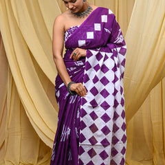 Women's Purple Geometric Box Pattern Pure Cotton Mulmul Saree - Drape View