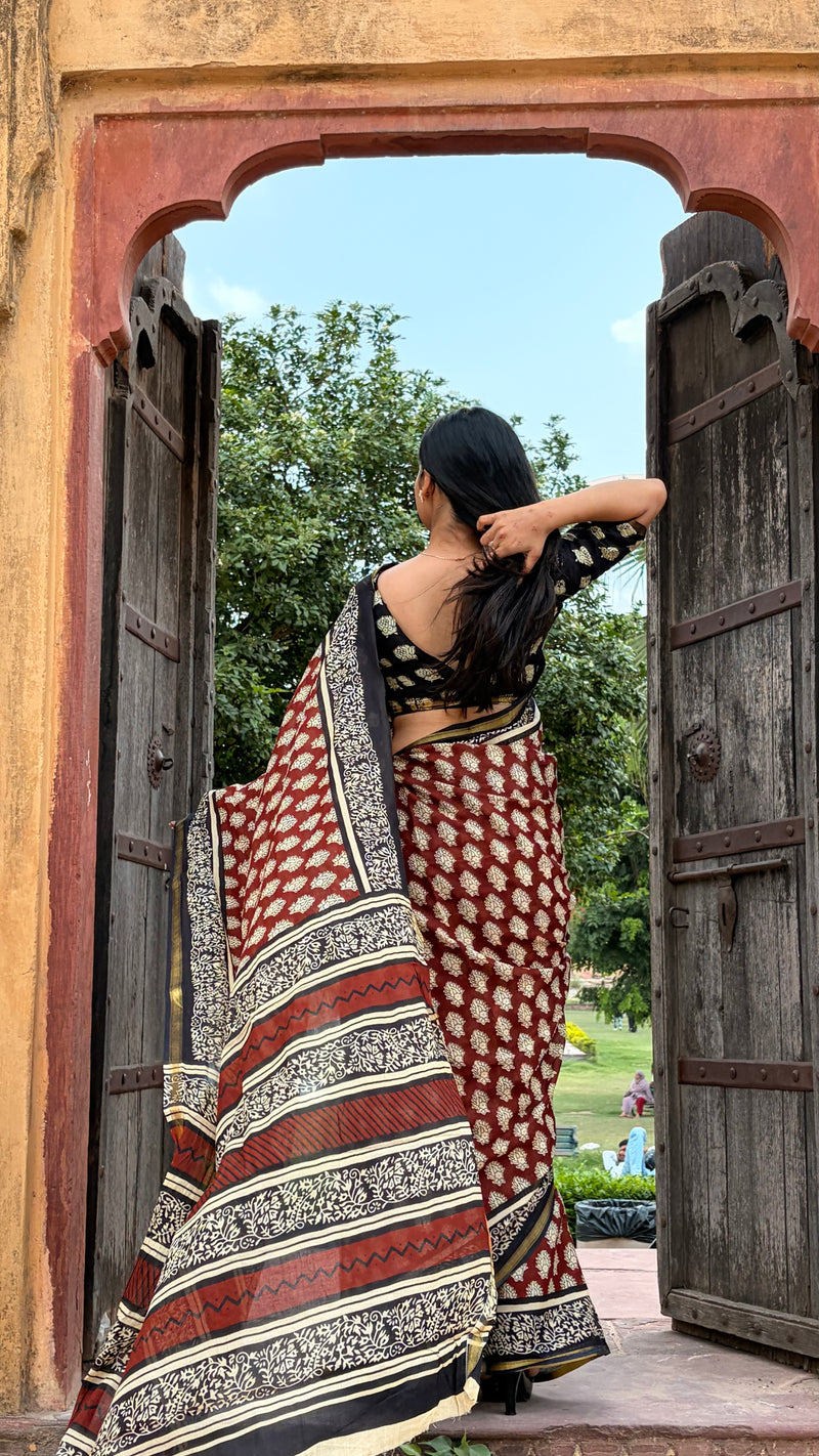 Cotton MulMul Maroon Owl Print Saree with Zari Border