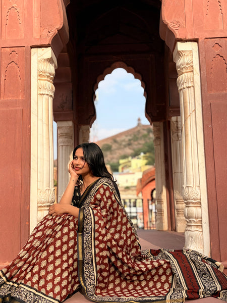 Cotton MulMul Maroon Owl Print Saree with Zari Border