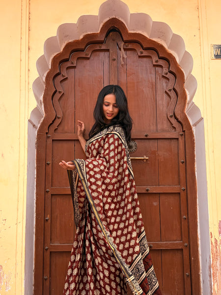 Cotton MulMul Maroon Owl Print Saree with Zari Border