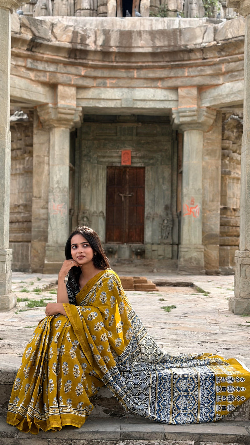 Print Cotton MulMul Saree with Zari Border