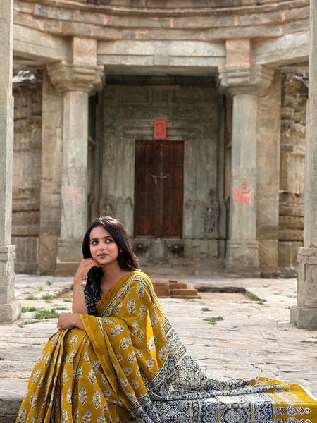 Print Cotton MulMul Saree with Zari Border
