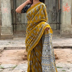 Print Cotton MulMul Saree with Zari Border