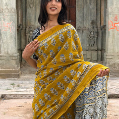 Print Cotton MulMul Saree with Zari Border