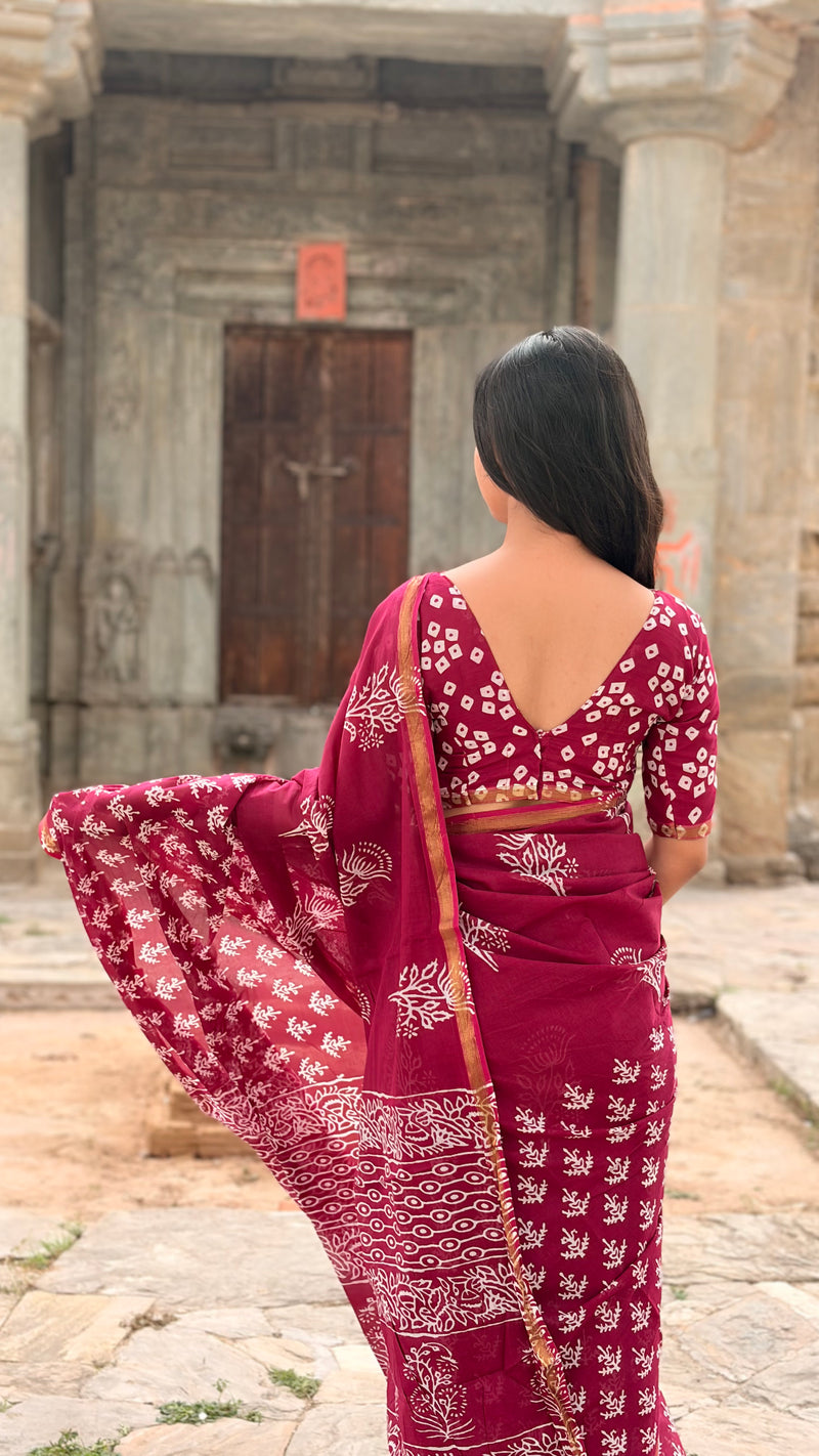 Angur Print Cotton MulMul Saree with Zari Border