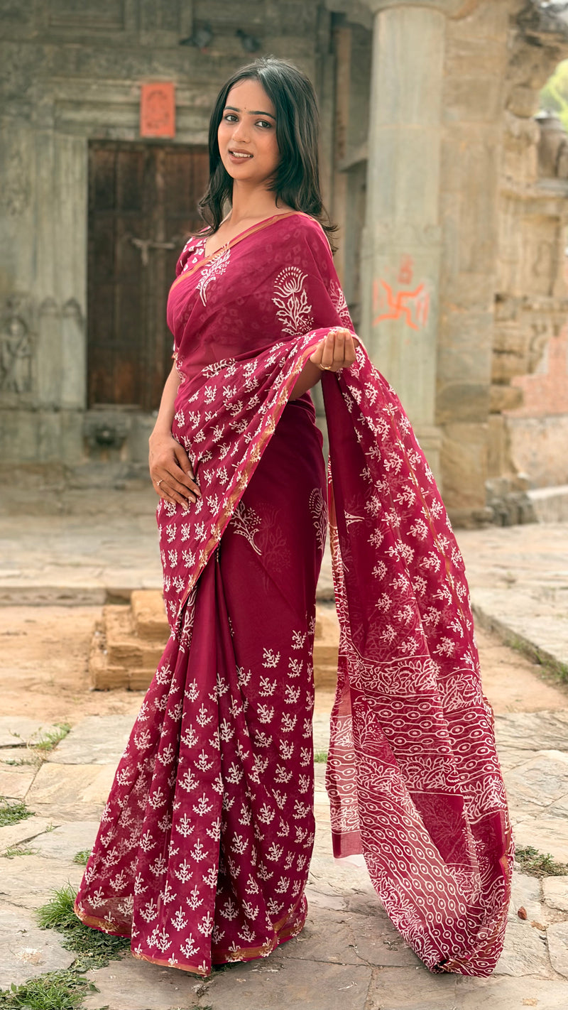 Angur Print Cotton MulMul Saree with Zari Border