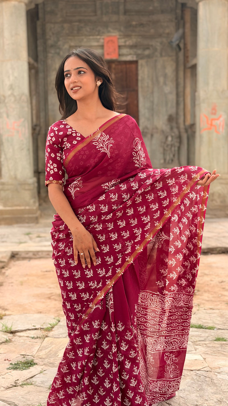 Angur Print Cotton MulMul Saree with Zari Border