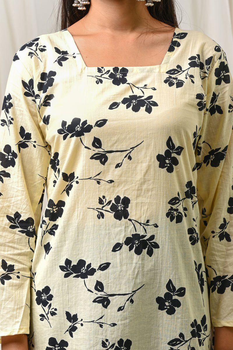 Women Cream Black Floral Printed Cotton Short Kurti - View 9