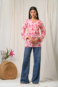 Women Cream Pink Floral Printed Cotton Short Kurti
