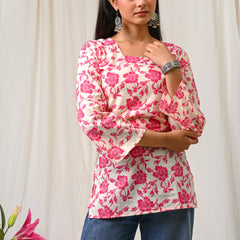 Women Cream Pink Floral Printed Cotton Short Kurti - View 7