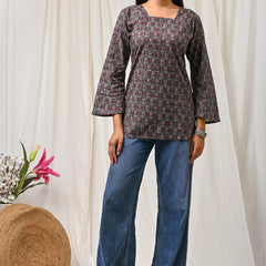 Women Orange Floral Printed Cotton Short Kurti - View 11