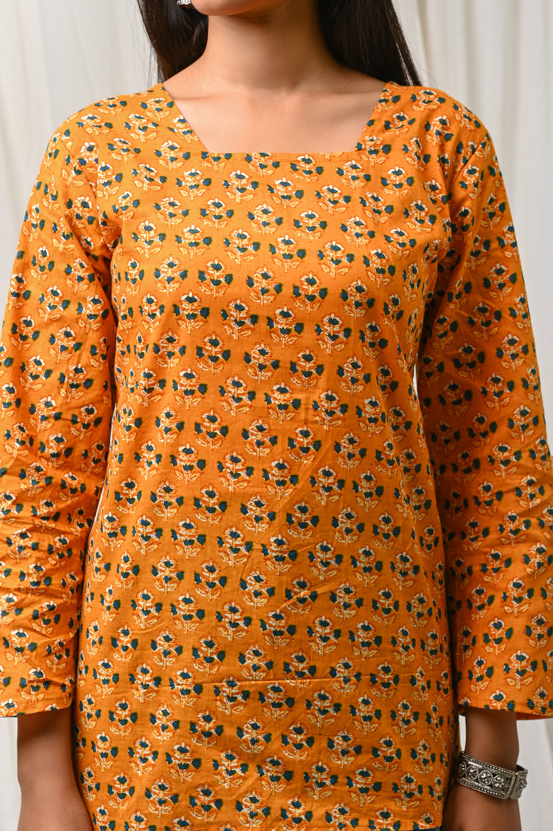 Women Orange Floral Printed Cotton Short Kurti - View 8