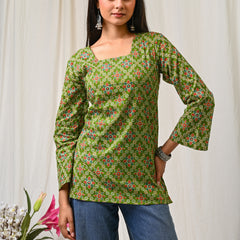 Green multicolor printed cotton short kurti for women