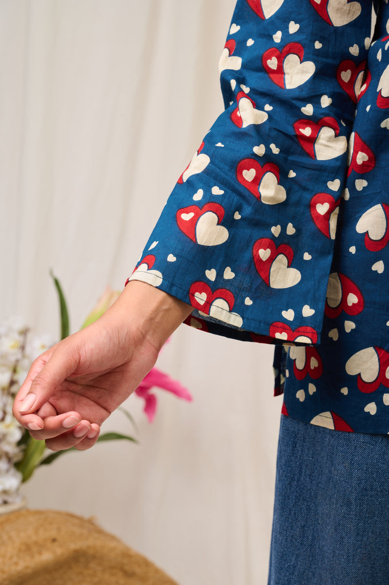 Blue heart printed cotton short kurti for women