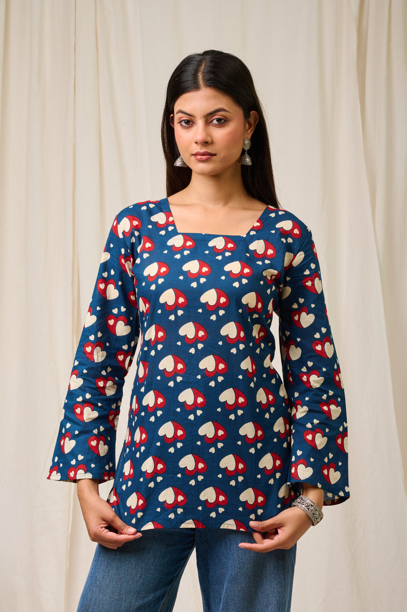Women Blue Heart Printed Cotton Short Kurti - View 6