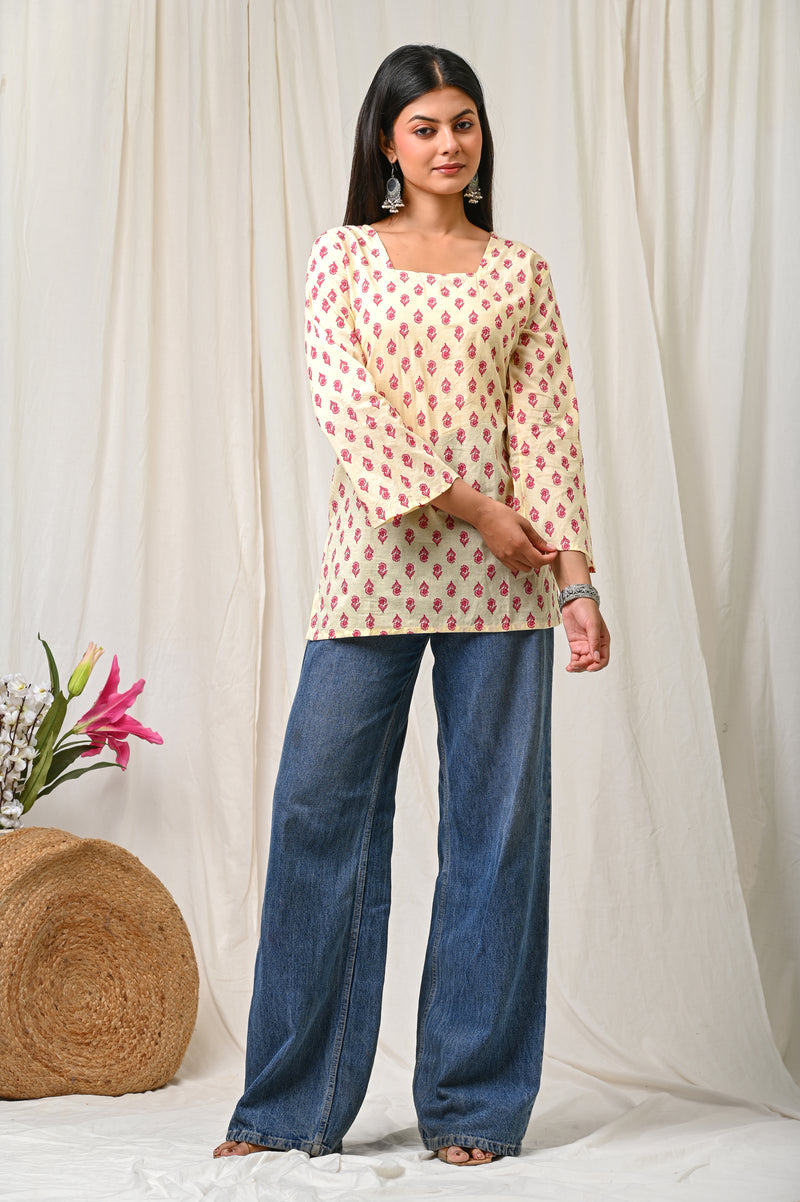 Women Cream Pink Printed Cotton Short Kurti - Detail View