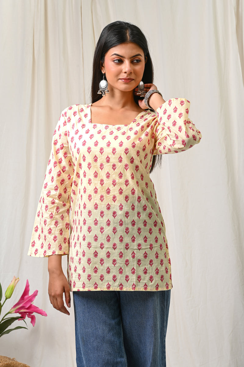 Women Cream Pink Printed Cotton Short Kurti - View 7